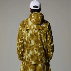 Sale The North Face Mountain Athletics Vindjakke Med Tryk Og Hætte Til Herrer Amber Green Painted Mountains Print